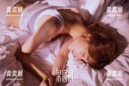 GIRLT果团网 - 松果儿的睡衣游戏，图库分享也是一种特权