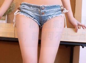 GIRLT果团网 – 精选图集：空姐形象下的莫雅淇，能耐可不止一点