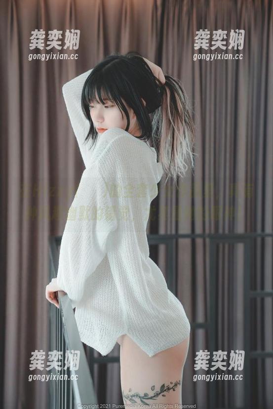 在Hizzy(히지)的全套少女作品里，真有种风趣幽默的错觉，尤其是她的眼神！