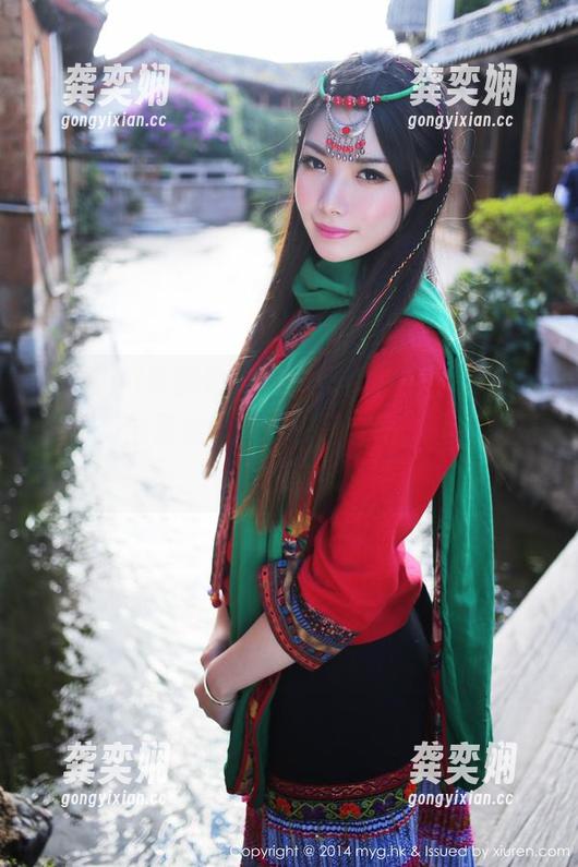 MyGirl美媛馆-小夕juju MyGirl美媛馆 - 小夕juju户外合集,每张图都像是在邀请我去晒太阳,但我还是选择室内。
