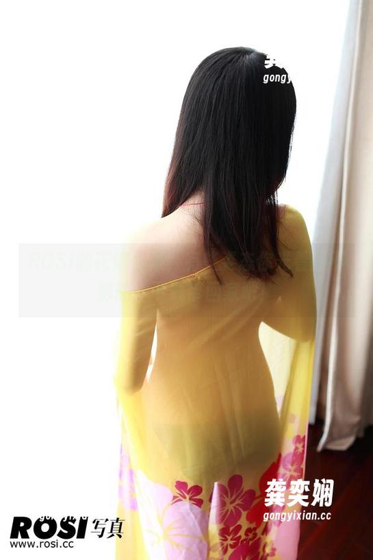 ROSI ROSI的花嫁合集,有些姿态你光看是不够的,下载带回家吧!