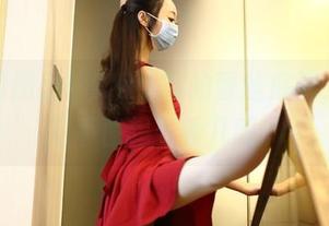 最新图册出炉！ROSI的蕾丝底裤，让你忍不住想多看几眼。