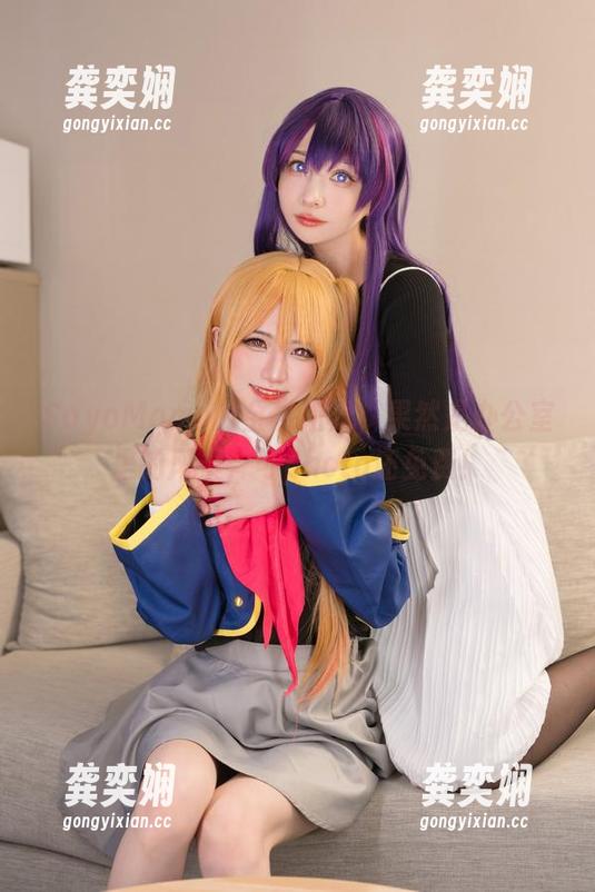 SayoMomo SayoMomo的金发姐姐,果然是办公室里的风景,可photo还免费!