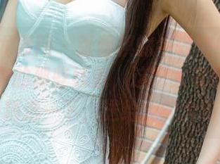 UGirls尤果网 – 张馥棋的牛仔裤维度分析：原图中的那些线条，这也太有意思了吧？精选一下，送给我的大脑。