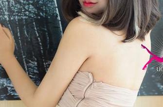 UGirls尤果网 – 照片里的绮里嘉，自信的腿在召唤我！
