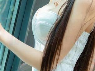 UGirls尤果网 – 真实的夏天：萌琪琪的短裙原图，随便下载吧！