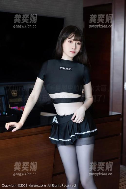 Xiuren秀人网 - 原图中的Milk大萌，居然把秘书玩得那么甜，太罕见了！