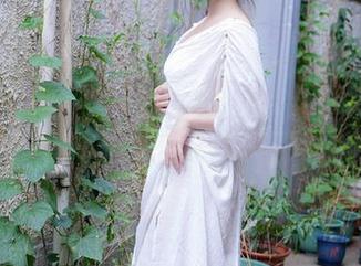 Xiuren秀人网 – 陆萱萱：那抹红唇究竟有多少深意，下载作品集一起讨论吧！