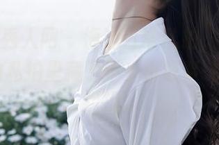 Xiuren秀人网 – 海边日常乱拍，陈雅漫VICKY的私拍里藏了不少小故事-快去套图找找。