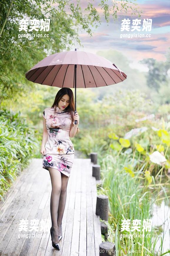 YouMi尤蜜荟-周大萌 YouMi尤蜜荟 - 周大萌最新作品:美脚不再是神话,而是家门口的脚步声!