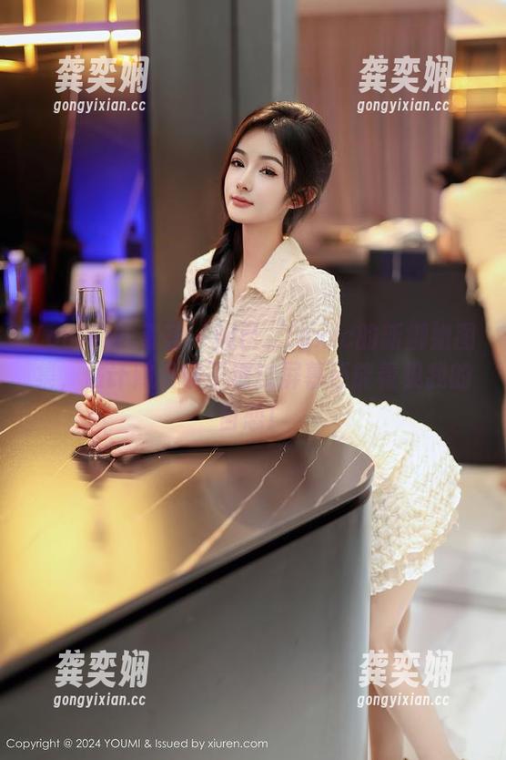 YouMi尤蜜荟-妲己_Toxic YouMi尤蜜荟 - 妲己_Toxic的新御姐图集,估计照着镜子透过屏幕还能看见我的自恋!