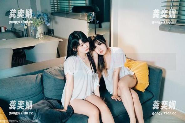 Zia(지아)的蕾丝cos，闭上眼睛都想象出影影绰绰的模样了。