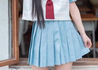 rua阮阮大冒险：户外写真集精选，带你穿越草地、爬墙、打滚！