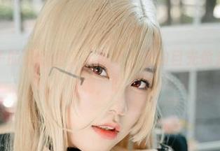 七七娜娜子的最新图库，那个女孩的目光偷走了我的灵魂，唉。