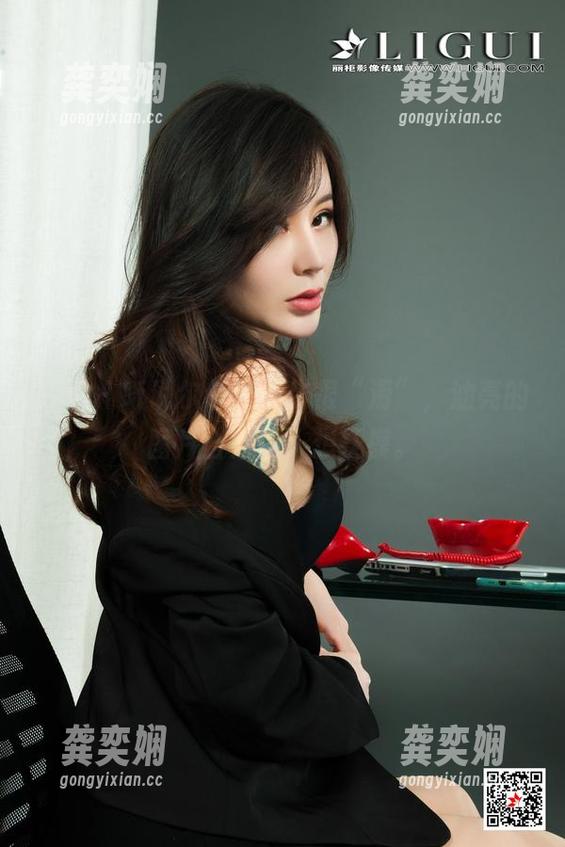 丽柜-尔尔 丽柜 - 听说尔尔的新作很“滑”,油亮的图片合集让人想抚摸。
