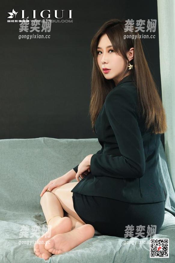 丽柜-潘潘 丽柜 - 粉色不止是颜色,也是潘潘内心疯狂的更新节奏!