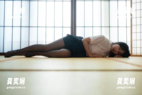 云溪溪奶桃 护士在线,云溪溪奶桃写真突袭,敢来一探究竟吗?