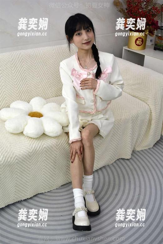 初夏女神-点点 初夏女神 - 点点在线:黑色也能玩得很有意思!