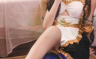 南桃Momoko居家风，私房美图不一样的轻松气质，近乎完美。