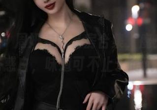 微密圈 – 周妍希的私房合集，魔鬼黑VS诱惑白，味道可不止于此哦。