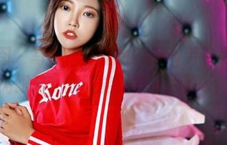 嗲囡囡 – 写真作品里的Emily尹菲和她的高跟鞋：能不能别再炫耀了呀！