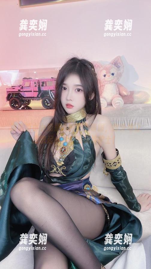 小小奶瓶儿 高清版小小奶瓶儿的护士套图,意外地让我想起小时候的玩具护士!