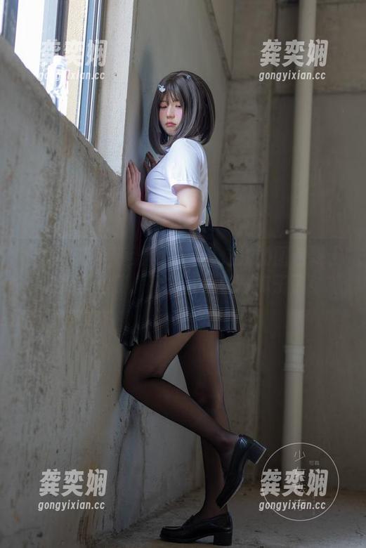 少女秩序-小满 少女秩序 - 小满更新了!这次的图包终于有裤里丝了,看得我都想换裤子了!