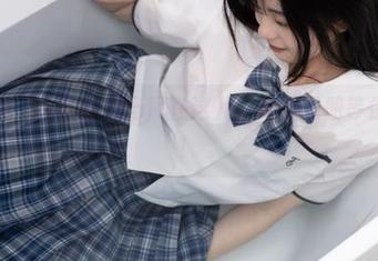 少女秩序 – 小鱼的双马尾在这儿，免费图册等你来翻牌！