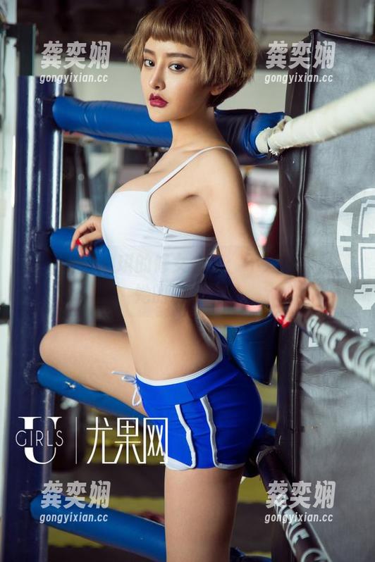尤果网 - 小琪的修女合集：不只是黑白，她的内心风暴