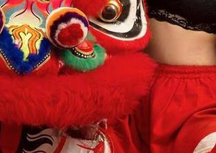 尤果网 – “图包”友情提醒：笑笑的户外“免费”节目里有些意外的笑料哦！