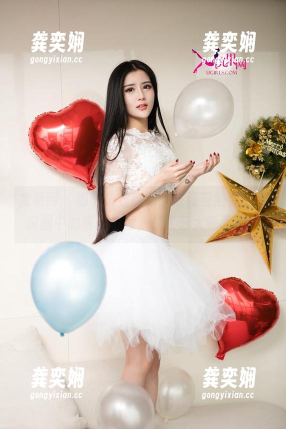 尤果网 - 细节决定颜值，陈雅漫的袜子和原图中的弯曲角度，是工艺大师了吧！