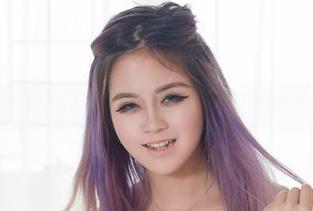 尤物馆 – 抓住蹭短裙的机会，Cris_卓娅祺的写真集等你来下载！