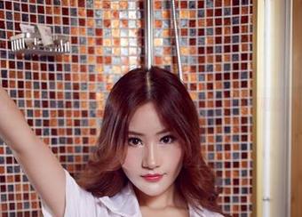 尤物馆 – 套图大更新，夏小秋秋秋的美腿竟然有不同的角度！
