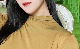微密圈 – 啧，张老师的浴室写真，难道是在挑战我的注意力吗？