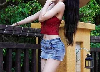微密圈 – 说实话，徐珺大哥的海边套图有种引人遐想的魔力，目光不知不觉就停下来。