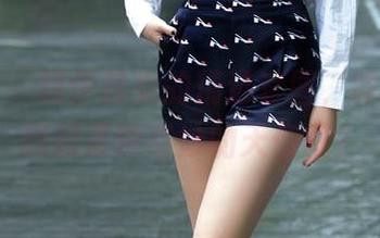 推女郎 – 杨伊修女的精选套图，咋就让我想起某种奇妙的天使呢？
