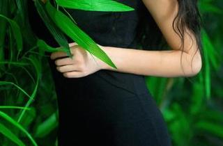 推女郎 – 林清儿的写真集：油亮版，亲测适合拍土豆皮，不带闪光！