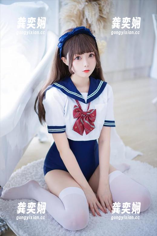 日奈娇 最新款“下属的太太”:日奈娇的换装秀,看得我直想问老板“还缺人吗”!