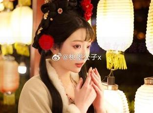 桃墨公子的职场挑战：最新图包揭秘，修女也能有自己的潮流宣言