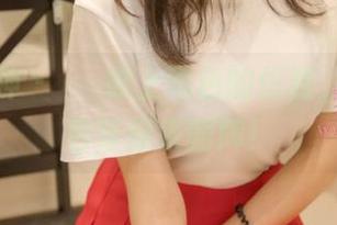 梦丝女神 – 玥玥披上黑色的优雅，免费图包等你来翻牌！
