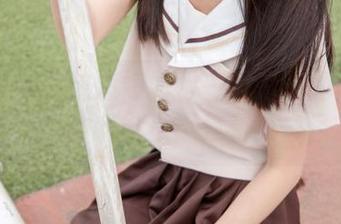 梦丝女神 – 魏婷婷如水一般透明的高清合集，这种感觉是不是有点奇怪？