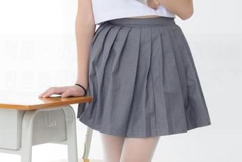 森萝财团 – 小兰又来了，白丝K制服少女，图包里美图数量令人咋舌！这下不来太可惜了。