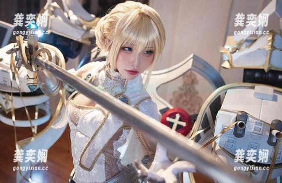 水淼aqua 写真大曝光:水淼aqua将海贼王娜美从绘本带到现实。