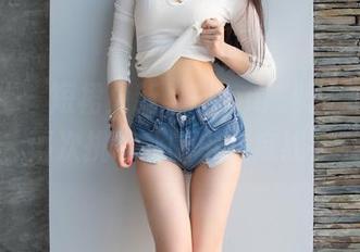 爱蜜社 – 短裙更新，Evon陈赞之的写真再次挑战我的审美底线！