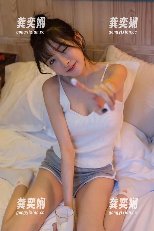 王羽杉 不用!王羽杉的裸足照片免费展示,效果堪比家里的沙发!