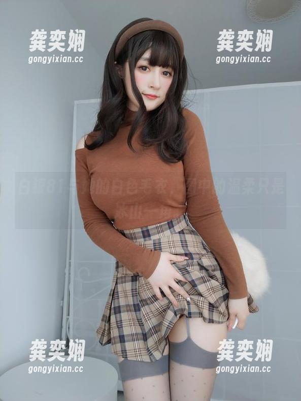 白银81 白银81与她的白色毛衣,图中的温柔只是冰山一角。