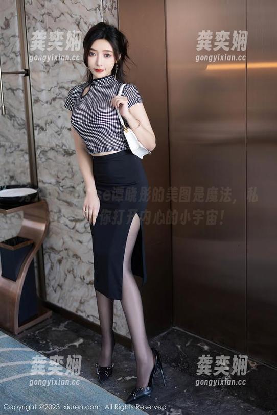 秀人网 - Elise谭晓彤的美图是魔法，私拍天使帮你打开内心的小宇宙！