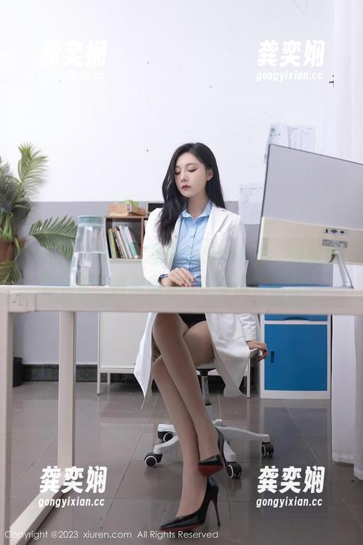 秀人网-tina_甜仔 秀人网 - tina_甜仔大碗牛仔裤,谁敢跟我较量?高清原图请自带眼睛欣赏!