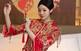 秀人网 – 俞漫的浴缸合集又来了一波，讨论一下这个氛围，绝了！