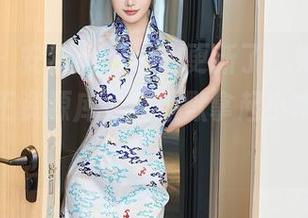 秀人网 – 安然maleah更新了，她成了最新的女王资源库，我默默拿起小本本记牢咯。